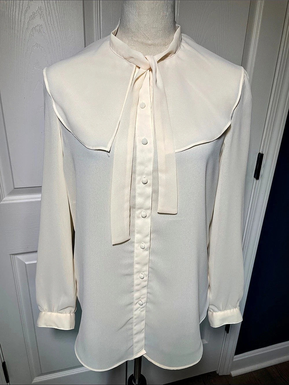 VTG The Villager Sheer Cream Blouse Oversized Bertha Statement Collar Sz L